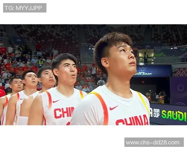 中国男篮对决澳大利亚队全力以赴争夺胜利的精彩赛事分析与回顾